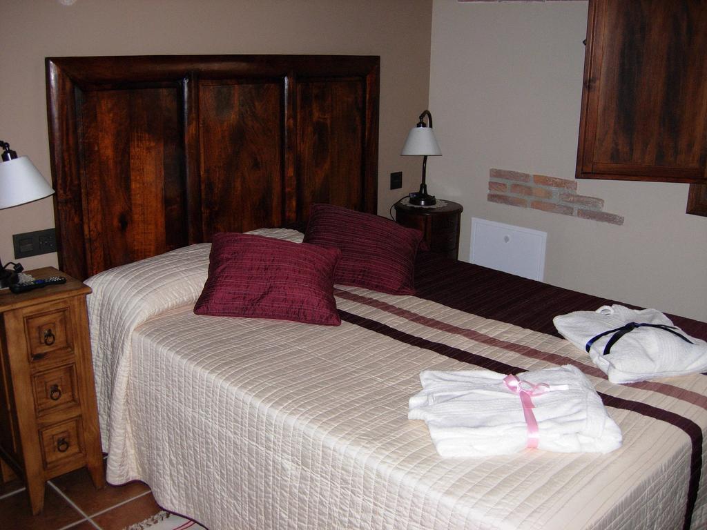 Hotel Rural El Horno De Aliaga Rum bild