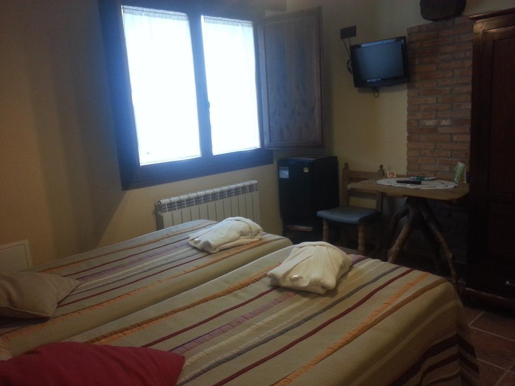 Hotel Rural El Horno De Aliaga Exteriör bild